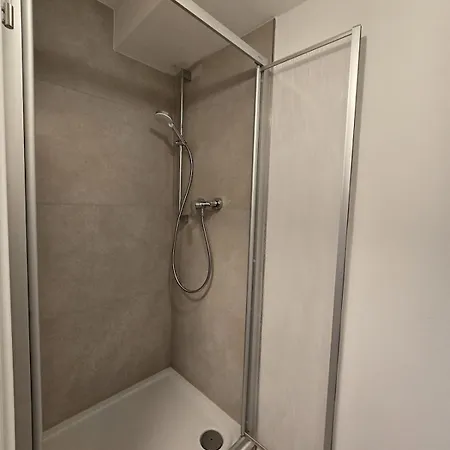 Apartment Souterrain Am Yachthafen Zentral & Stilvoll