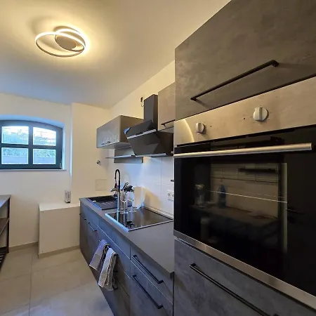 Appartement Souterrain Am Yachthafen Zentral & Stilvoll