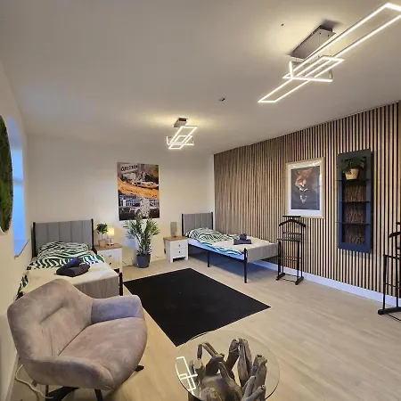 Souterrain Am Yachthafen Zentral & Stilvoll Appartement Maagdenburg