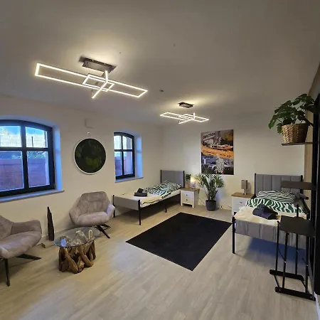 Souterrain Am Yachthafen Zentral & Stilvoll * Maagdenburg