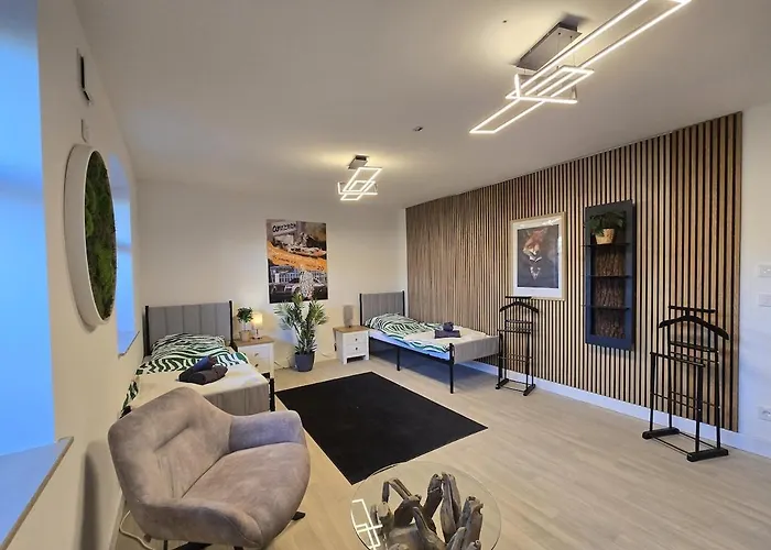 Souterrain Am Yachthafen Zentral & Stilvoll Appartement Maagdenburg